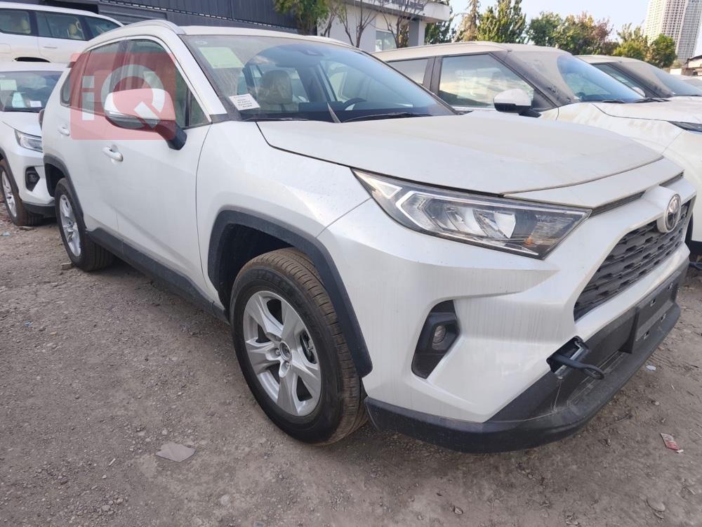 تويوتا راف 4